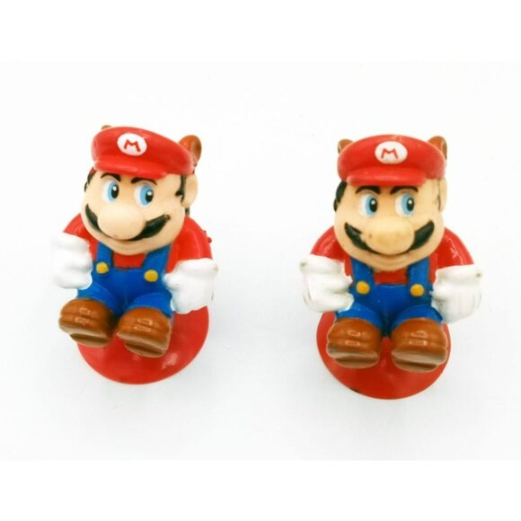 Mario Bros Racoon Pair Collectible Window Suction Vintage 1989 Plastic 2.25 Inch - Picture 1 of 13